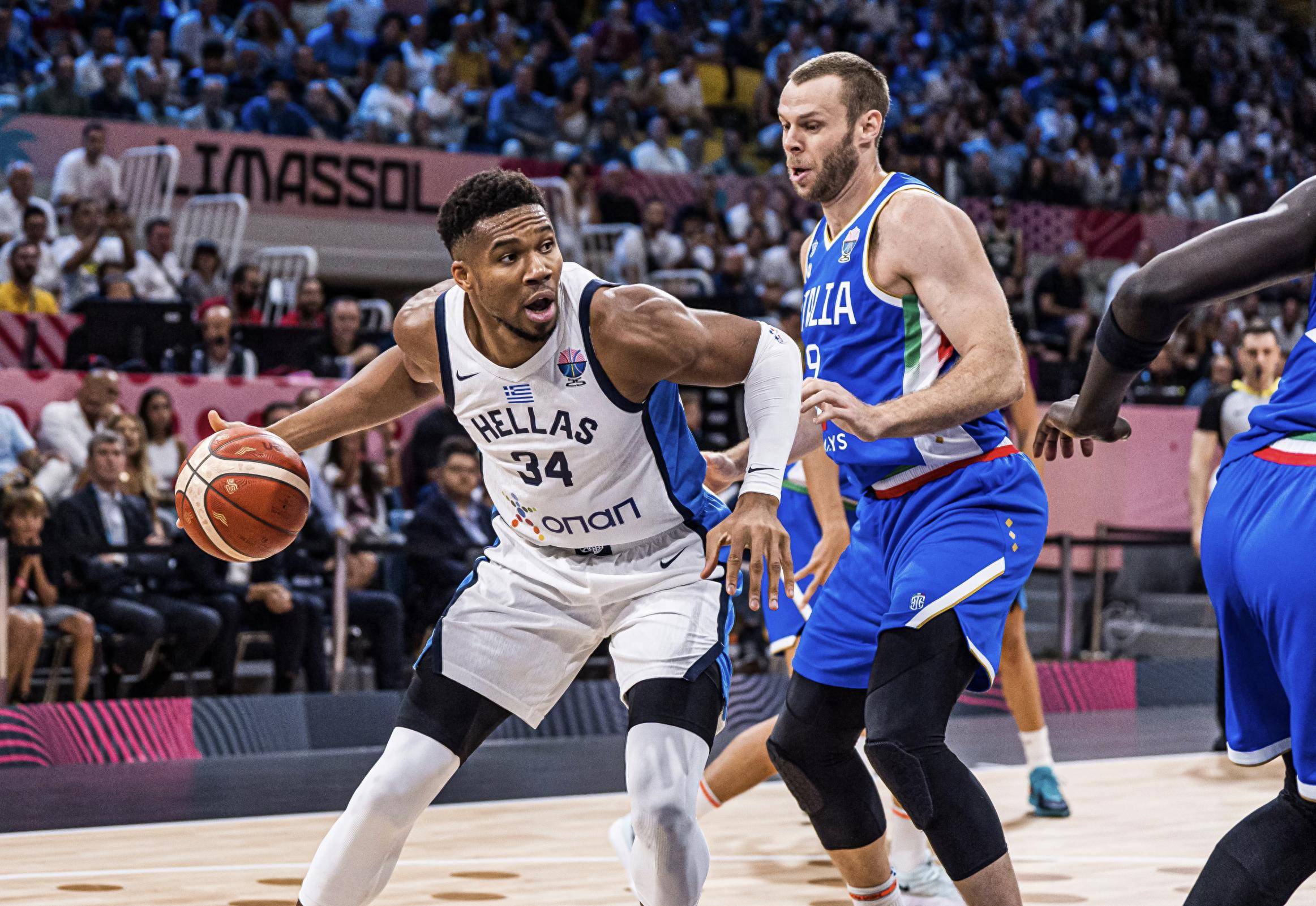 欧洲杯男篮锦标赛半决战打响，希腊队步入决赛的简单介绍